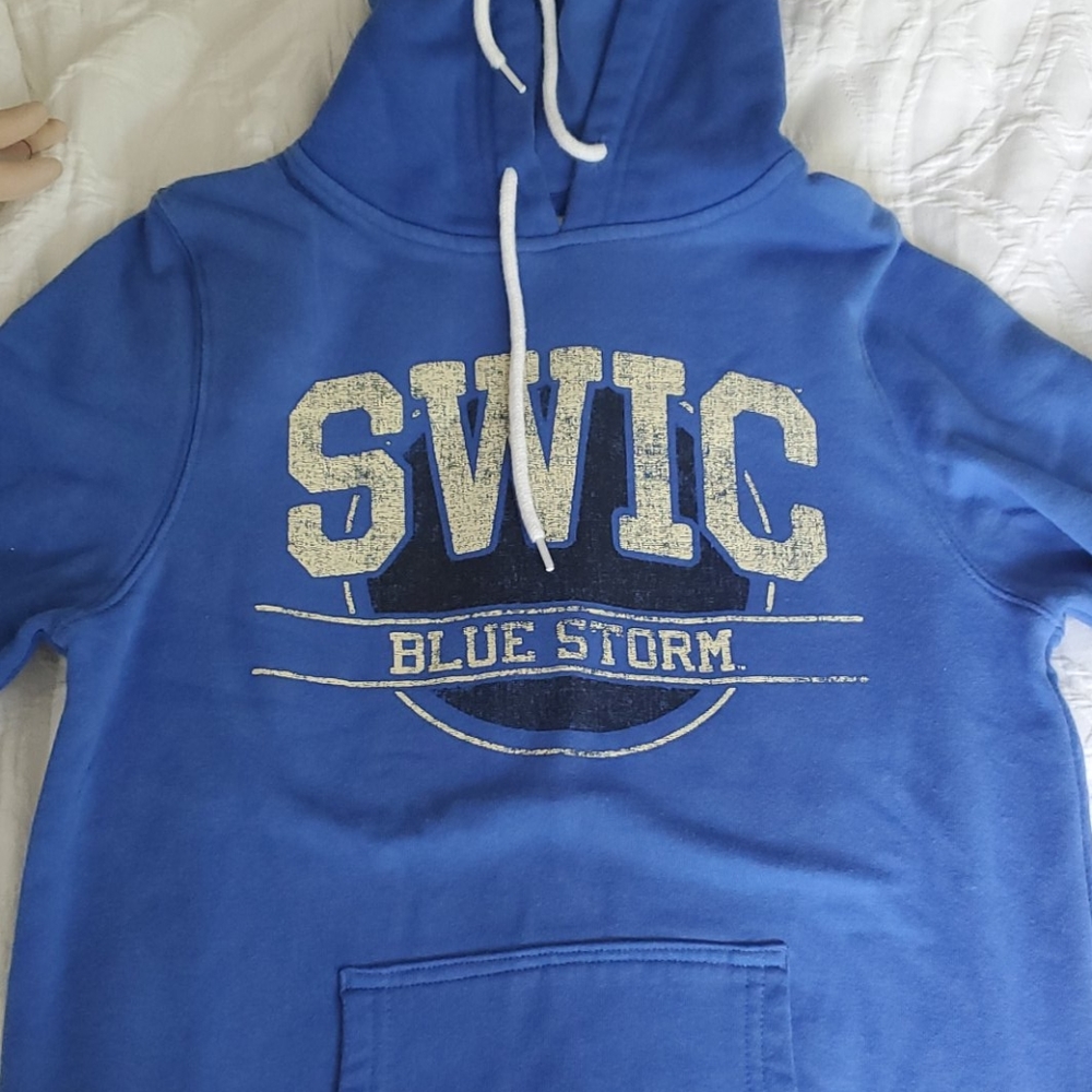 SMALL BLUE HOODIE FOR LITTLE KID*NEGOTIABLE